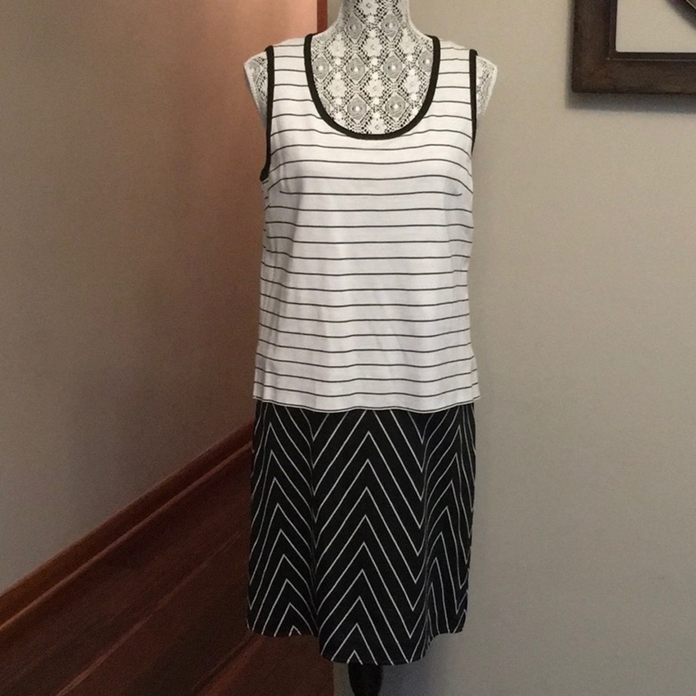 [St. John ] Caviar Popover Mod Dress - Picture 2 of 8